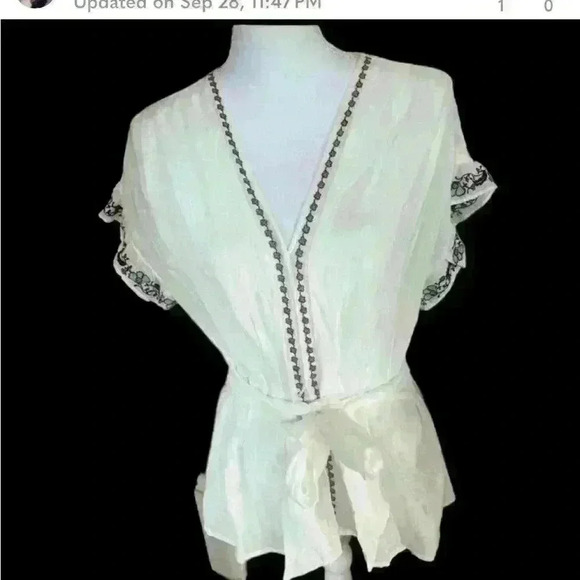 Max studio blouse. Size m. Excellent condition. Floral crochet - Picture 1 of 5